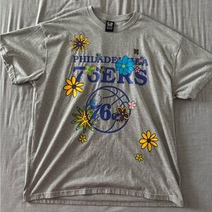 76ers floral tee
